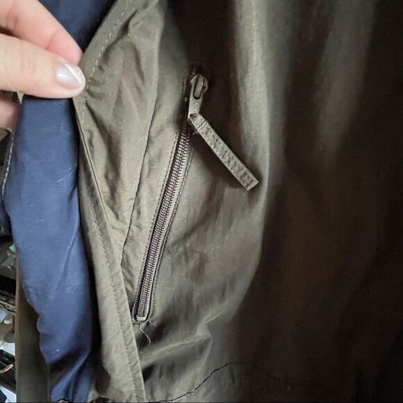 Eddie Bauer ~ Army Green Jacket ~ size Medium - Picture 7 of 11
